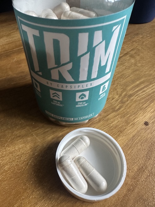 Capsiplex Trim bottle with capsules in the lid